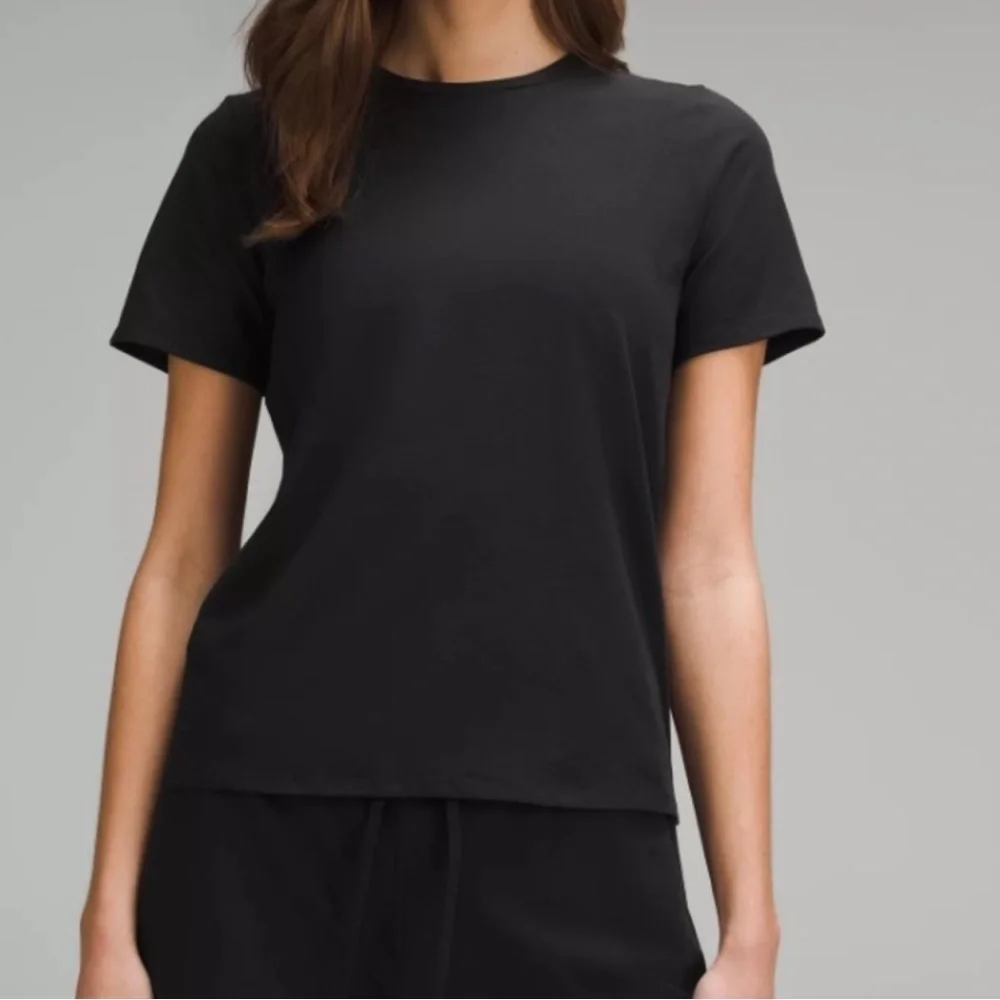 Lululemon Cotton Straight Hem Crewneck T-shirt Size 4